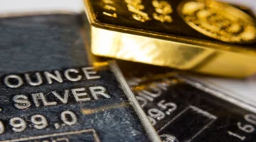 هبوط حاد.. تراجع أسعار الذهب والفضة عالميًا بعد تجاوز مستويات قياسية للأونصة